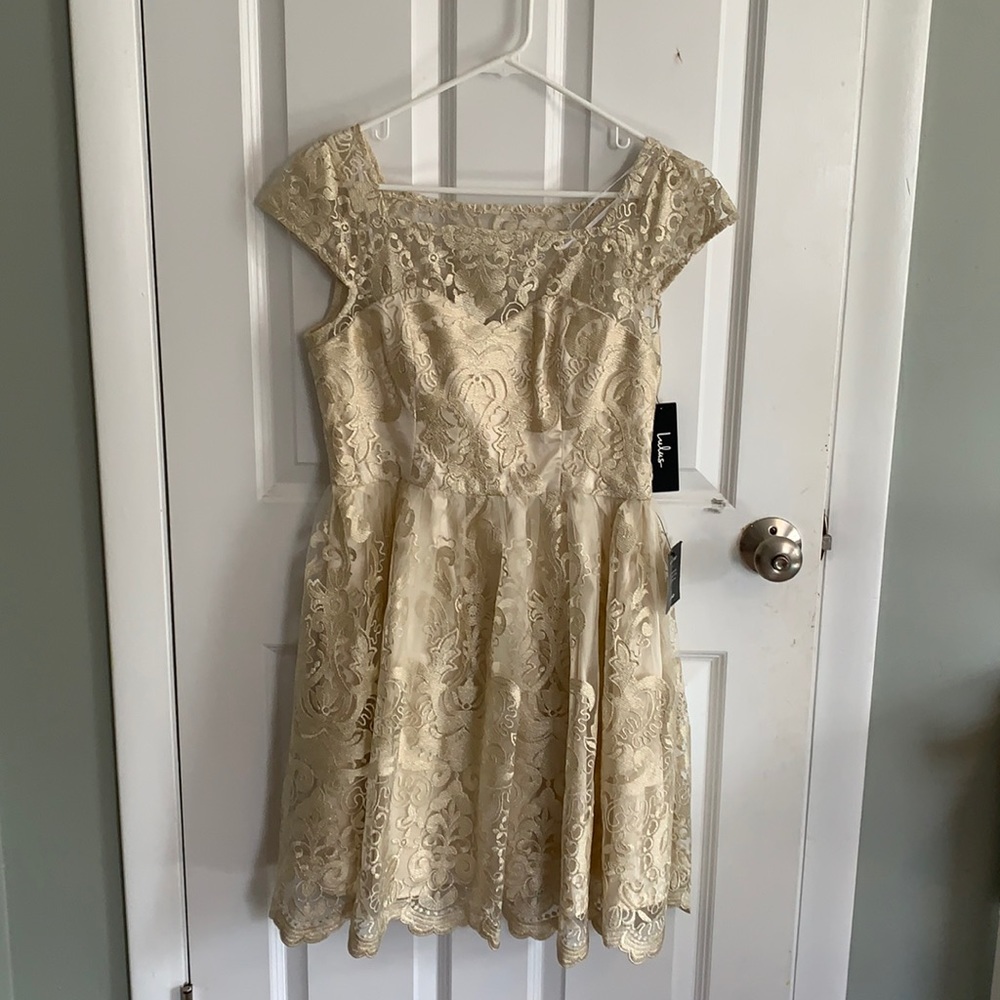 lulus gold tulle short sleeved dress